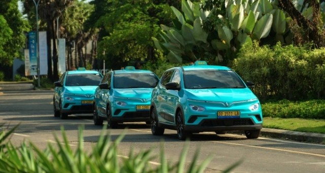 Taxi điện Việt Nam 'đổ bộ' sân bay bận rộn nhất Indonesia